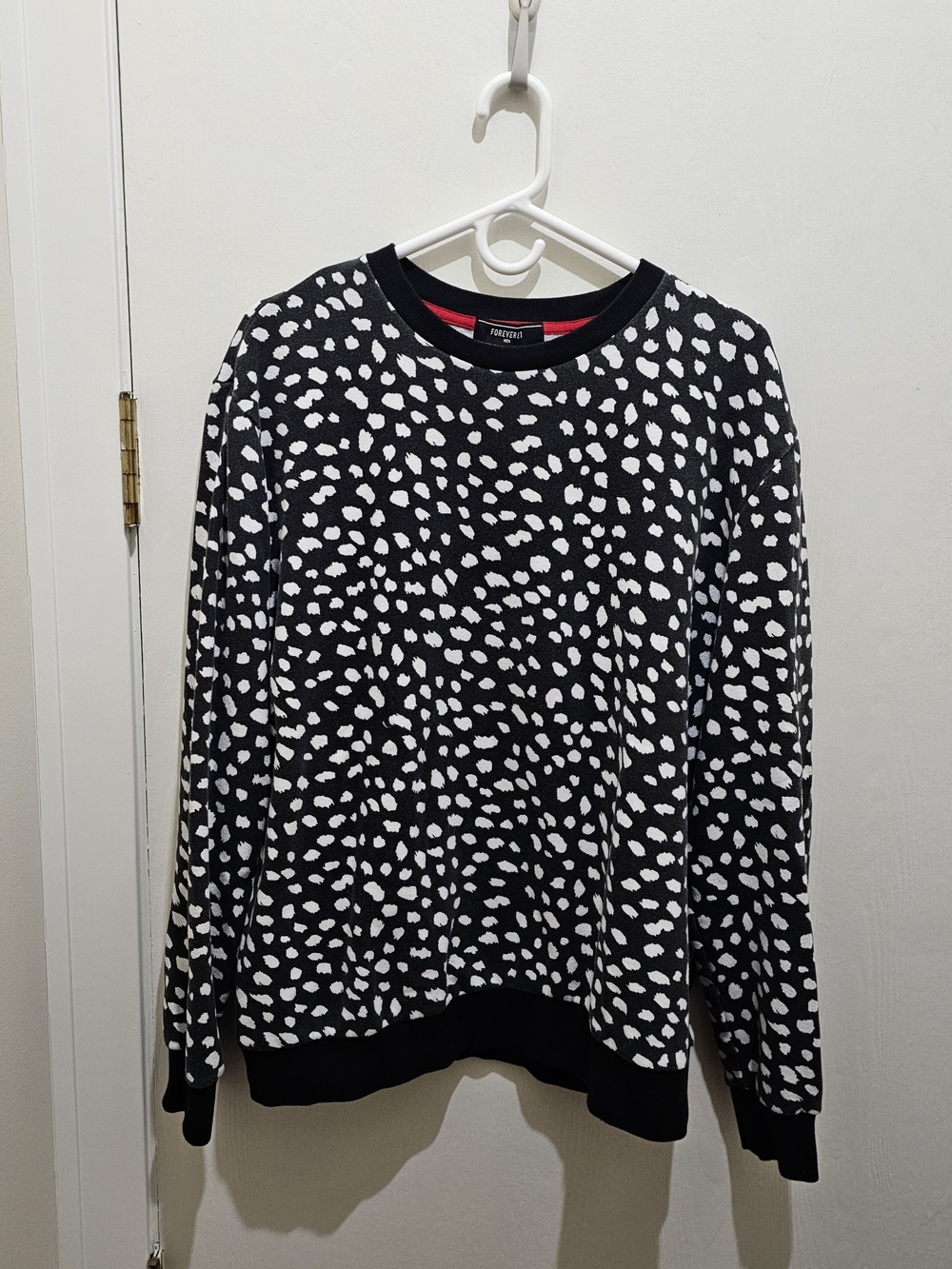 Forever 21 Black and White Spot Print Crewneck Sweater